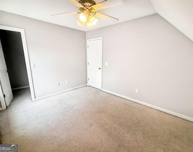 2092 Drogheda Lane - Photo Thumbnail 20