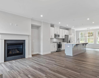 1162 Buice Lake Parkway - Photo Thumbnail 3