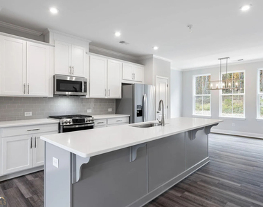 1162 Buice Lake Parkway - Photo Thumbnail 7