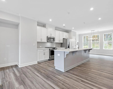 1162 Buice Lake Parkway - Photo Thumbnail 9