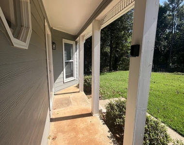 382 Charleston Lane - Photo Thumbnail 3