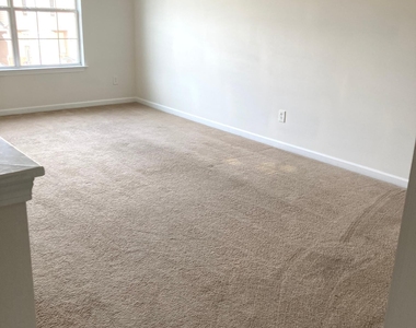 7280 Wagon Wheel Court - Photo Thumbnail 2