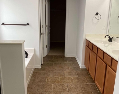 5620 Beaver Ridge Drive - Photo Thumbnail 14