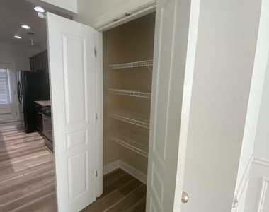5620 Beaver Ridge Drive - Photo Thumbnail 8