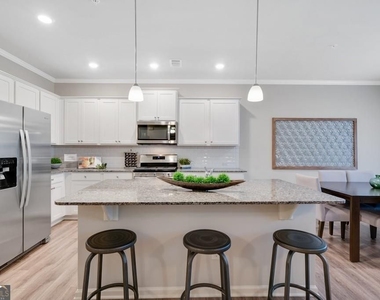 230 Lower Pheasant Lane - Photo Thumbnail 6