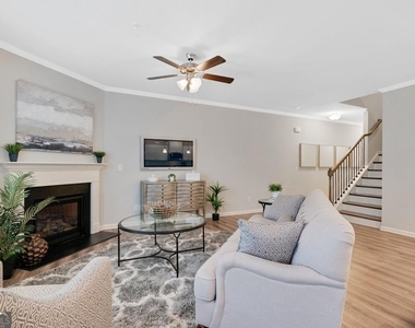 230 Lower Pheasant Lane - Photo Thumbnail 5