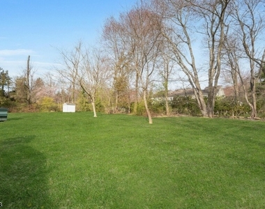 80 E Main St - Photo Thumbnail 17