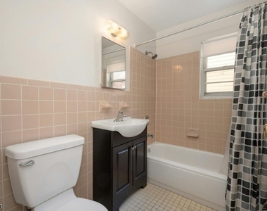80 E Main St - Photo Thumbnail 9