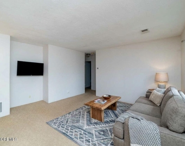 55 Frontier Way - Photo Thumbnail 5