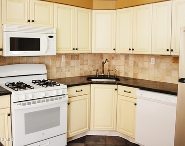55 Frontier Way - Photo Thumbnail 1