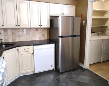 55 Frontier Way - Photo Thumbnail 2