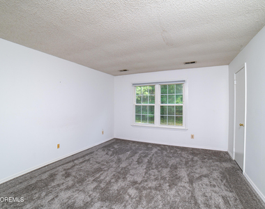 55 Frontier Way - Photo Thumbnail 8