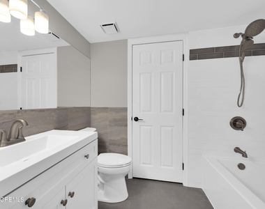 83 Tulip Lane - Photo Thumbnail 18