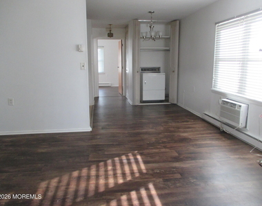 365f Chesterfield Court - Photo Thumbnail 8