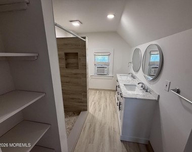 181 Garfield Avenue - Photo Thumbnail 17