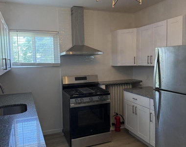 181 Garfield Avenue - Photo Thumbnail 9