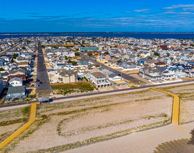 2102 Oceanfront - Photo Thumbnail 34