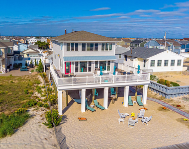 2102 Oceanfront - Photo Thumbnail 5