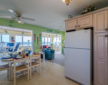 2102 Oceanfront - Photo Thumbnail 10