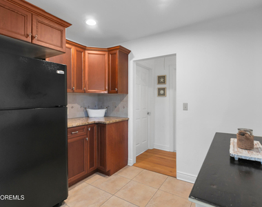 505 Jefferson Avenue - Photo Thumbnail 8