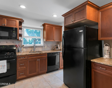 505 Jefferson Avenue - Photo Thumbnail 7