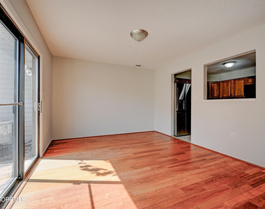44 Mariners Cove - Photo Thumbnail 18