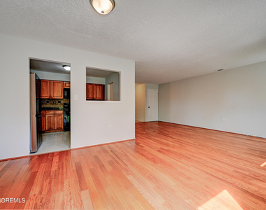 44 Mariners Cove - Photo Thumbnail 10