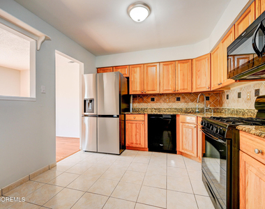 44 Mariners Cove - Photo Thumbnail 13
