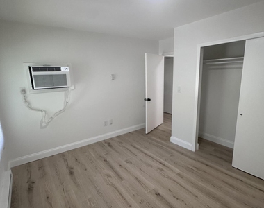 32 Meadow Green Circle - Photo Thumbnail 6