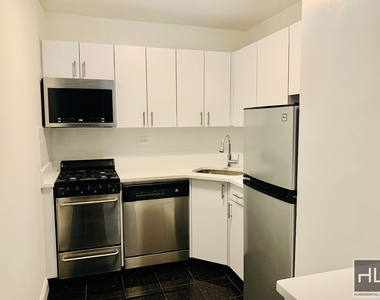 E 16 St - Photo Thumbnail 2