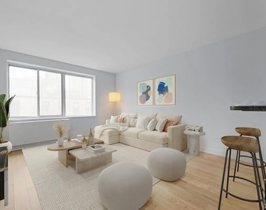 Madison Avenue - Photo Thumbnail 1