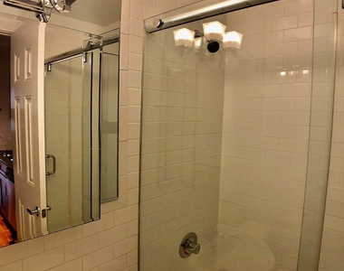 Mott Street - Photo Thumbnail 6