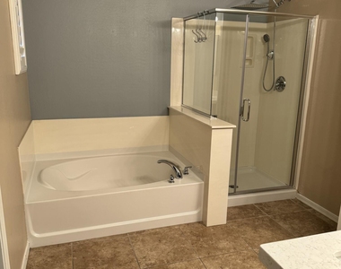 11009 E Sutter Avenue - Photo Thumbnail 18