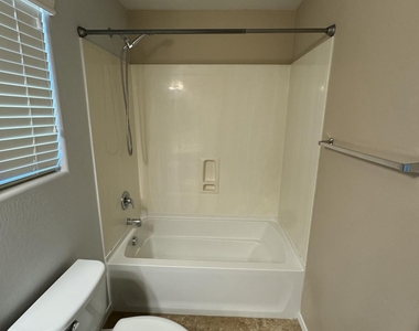 11009 E Sutter Avenue - Photo Thumbnail 26