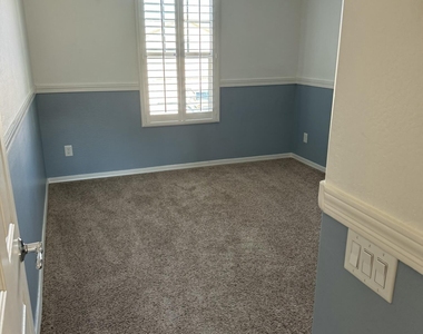 11009 E Sutter Avenue - Photo Thumbnail 24