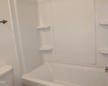10354 N 156th Avenue - Photo Thumbnail 17
