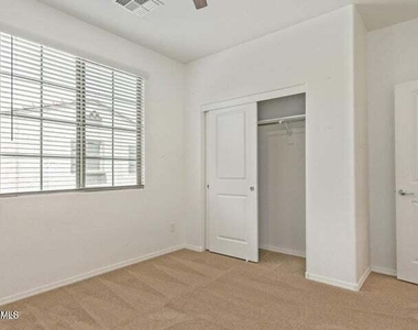 1635 E Dogwood Lane - Photo Thumbnail 20