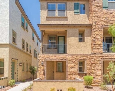 1635 E Dogwood Lane - Photo Thumbnail 35