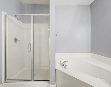 5450 E Deer Valley Drive - Photo Thumbnail 12