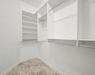 5450 E Deer Valley Drive - Photo Thumbnail 13