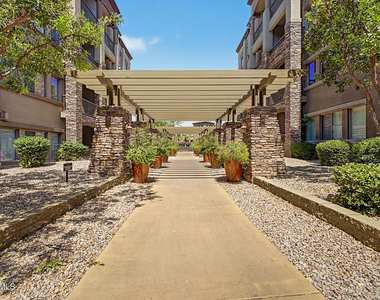 5450 E Deer Valley Drive - Photo Thumbnail 31