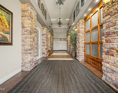 5450 E Deer Valley Drive - Photo Thumbnail 23