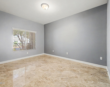 5450 E Deer Valley Drive - Photo Thumbnail 15