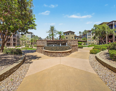 5450 E Deer Valley Drive - Photo Thumbnail 32