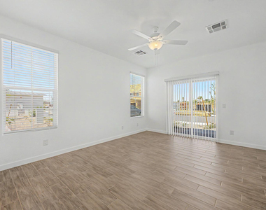 8232 E University Drive - Photo Thumbnail 14