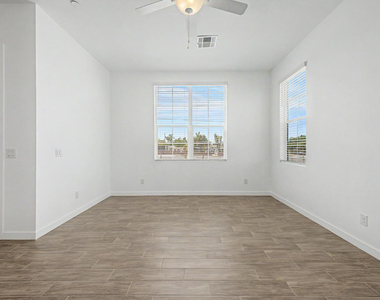 8232 E University Drive - Photo Thumbnail 8
