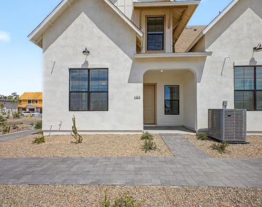 8232 E University Drive - Photo Thumbnail 2