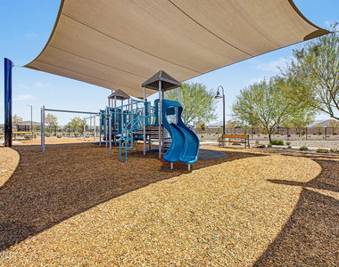 15803 W Cottontail Lane - Photo Thumbnail 20