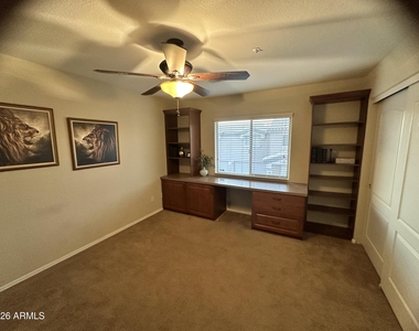 8009 W Beck Lane - Photo Thumbnail 14