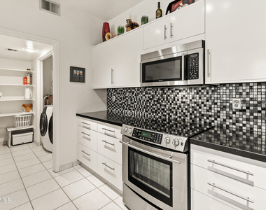 11333 N 92nd Street - Photo Thumbnail 1
